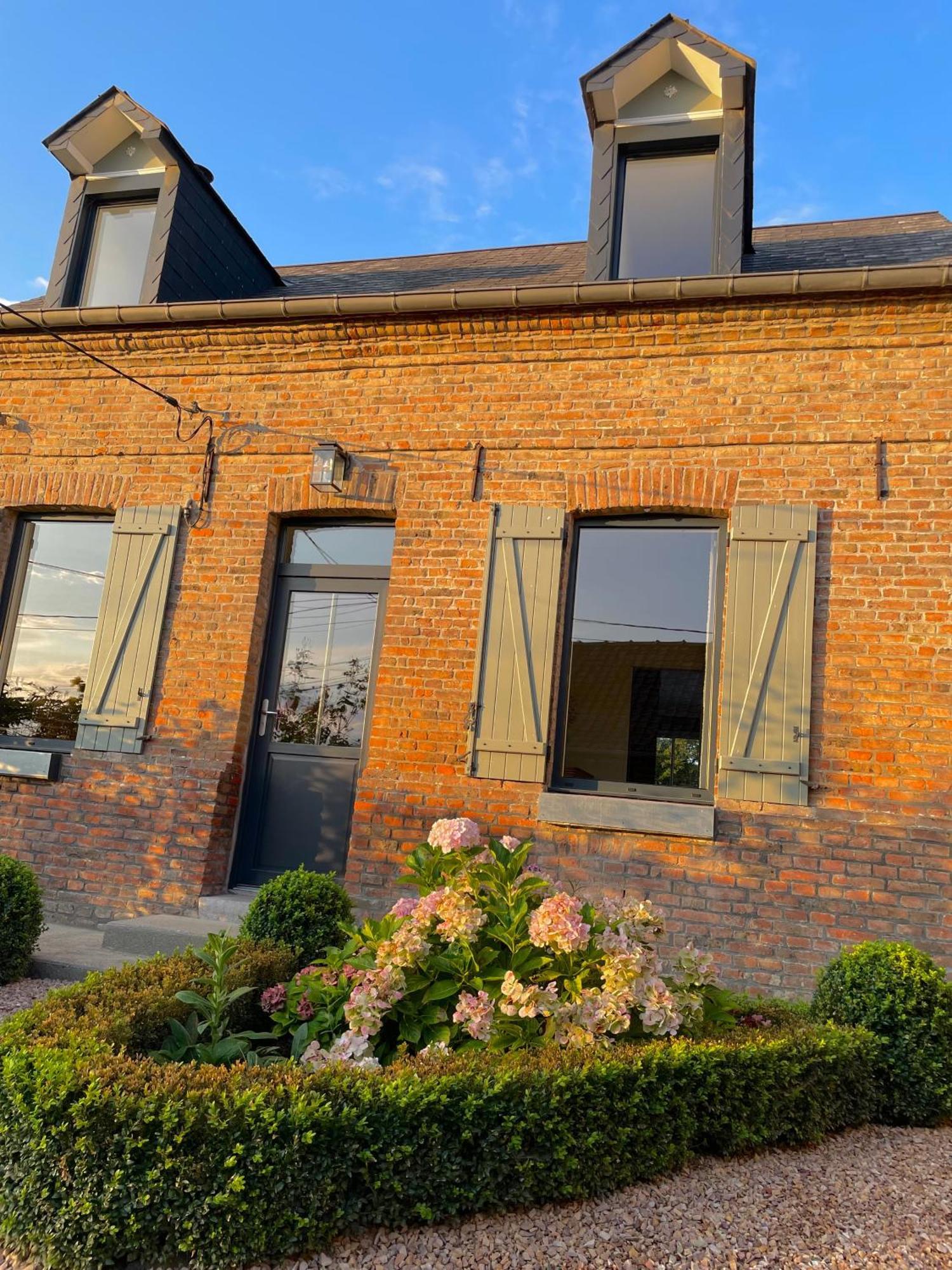 Les Charmes De Villers Huchenneville エクステリア 写真